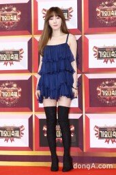 [동아포토]태연 '계절잊은 과감한 드레스'