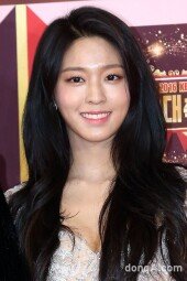 [동아포토]설현 '이 미모 칭찬해~'