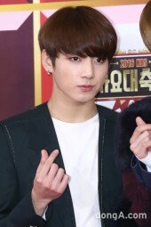 [동아포토]방탄소년단 정국 '잘생김 칭찬해'