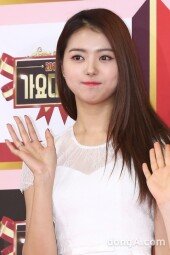 [동아포토]아이오아이 임나영 '돌부처의 깜찍한 미소'