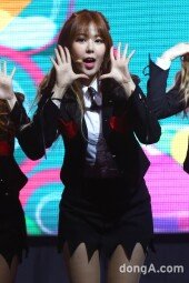 [동아포토]소나무 하이디 '좋아해~'