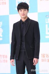 [동아포토]연우진 '여심 설렘주의보 발령'