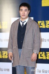 [동아포토]배성우 '관객들 놀라게 할 변신'