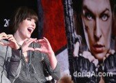 [동아포토]밀라 요보비치 '여전사의 하트~'