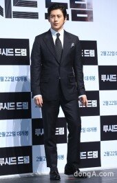 [동아포토]고수 '조각같은 꿈 속 비주얼'