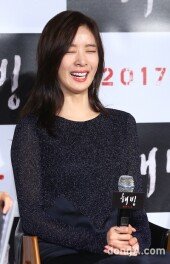 [동아포토]이청아 '시원한 웃음'