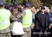 [동아포토]김준수 입대 '팬들의 아쉬움 속 입대'