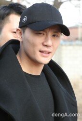 [동아포토]김준수 입대 '군인 눈빛'