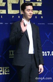 [동아포토]신성록 '교도소를 런웨이로 만드는 남자'