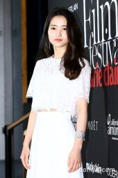 [동아포토]김태리 '초과근무하는 미모'