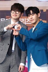 [동아포토]이동휘-이호원 '응답하라 브로맨스'