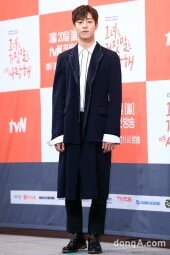 [동아포토]이현우 '화이트데이 선물같은 훈훈함'