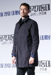 [동아포토]루퍼트 샌더스 감독 '배우보다 배우같은 포스'