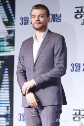 [동아포토]요한 필립 애스백 '중후함 느껴지는 미소'