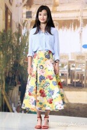 [동아포토]정유미 '봄처럼 화사한 미모'