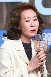 [동아포토]'윤식당' 윤여정, "아르바이트 급여? 숙식으로 대신했다"