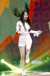 [동아포토]프리스틴 레나 '핫을 담당하고 있어요'