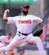 소사, ‘새 유니폼 입고’