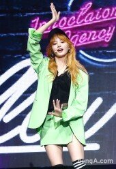 [동아포토]EXID 정화 '밤에 만나요'