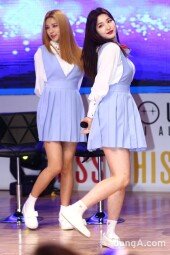 [동아포토]라붐 율희-솔빈 '더 가벼워진 발걸음'