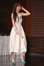 [동아포토]진기주, 설레는 발걸음