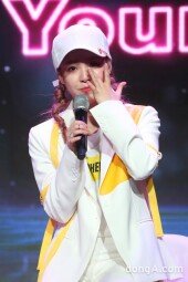 [동아포토]칸 전민주, 뜨거운 눈물