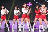 [동아포토]AOA, 상큼발랄 무대.. 신나는 퍼포먼스