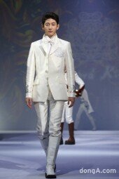 [동아포토]홍준기, 故 앙드레 김을 추모하며