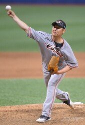 [포토] 송은범 ‘오늘 뒷문은 내게 맡겨~’