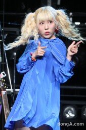 [동아포토]신현희 ＂오빠야＂