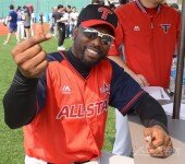 [포토] 소사 ‘최고 투수의 최고의 하트’