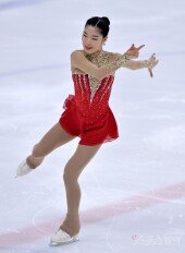 [포토] 박미선, 레드빛처럼 강렬하게~