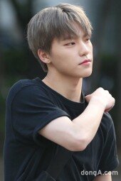 [동아포토]세븐틴 디노, 상남자 포스