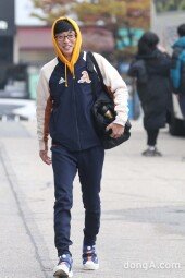 [동아포토]유재석, 편안한 출근길 패션