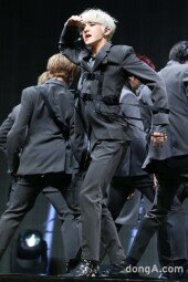 [동아포토]골든차일드 재현, 야성미 물씬~