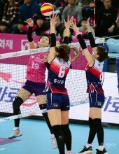 [포토] 김미현, 살짝 넘겨볼까~