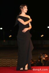 [동아포토]최수영, 청룡영화제 고혹 여신