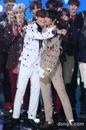 [동아포토]강다니엘, 터칭으로 솔로 컴백 첫 1위