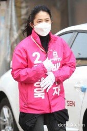 [동아포토]심은하, 내조의 여왕