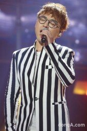 [동아포토]성국, Rain Flower 공식 활동 마무리 무대