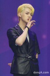 [동아포토]투모로우바이투게더 연준, 섹시한 금발