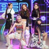 [동아포토]시크릿넘버, 걸크러쉬 매력