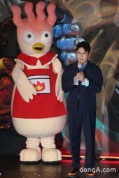 [동아포토]영탁, 니가 왜 거기서 나와~