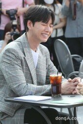 [동아포토]박해진, 미소도 화보