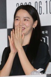 [동아포토]신혜선, 스크린에 내 얼굴이 나오는게 신기해