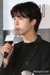 [동아포토]홍경, 잘생김