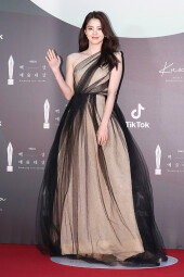 [포토]한소희, 이제는 드레소희 (2020 백상예술대상)