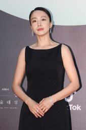 [포토]전도연, 우아한 미모 (2020 백상예술대상)