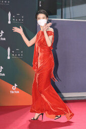 [포토]안영미, 마스크 쓴 채 입장 (2020 백상예술대상)