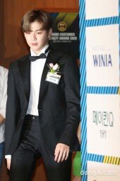 [동아포토]강다니엘, 빛나는 남자 솔로 가수 브랜드상